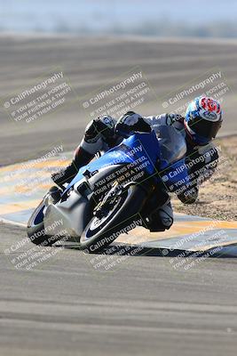 media/Jan-14-2024-SoCal Trackdays (Sun) [[2e55ec21a6]]/Turns 9 and 8 (10am)/